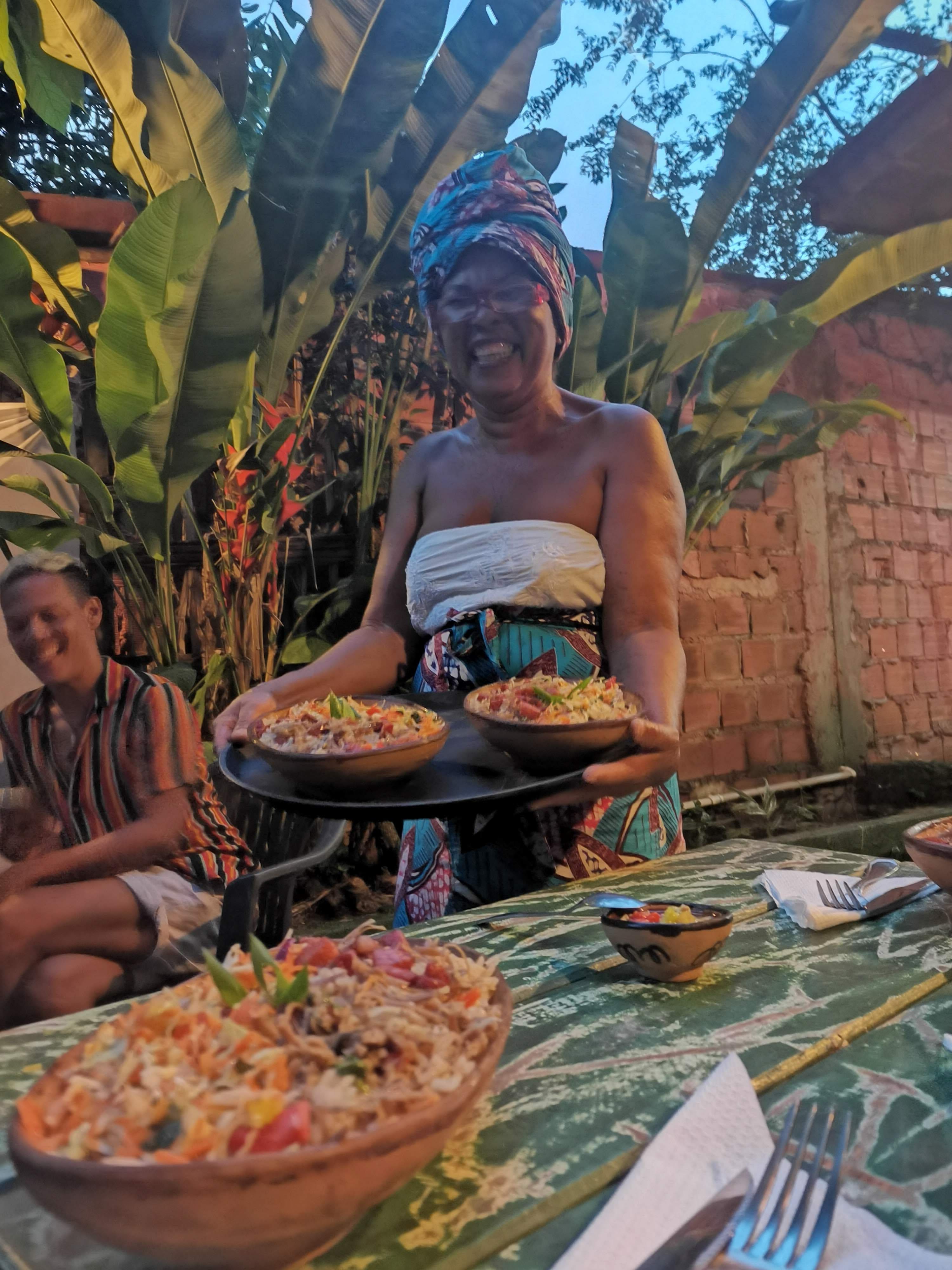 Di cumê di Ciça - Ilha de Boipeba - Foto arquivo pessoal de Rebecca Aletheia